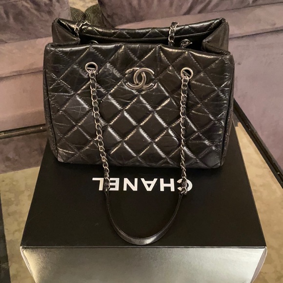 Chanel tote lamb skin quilted black bag - Picture 3 of 15